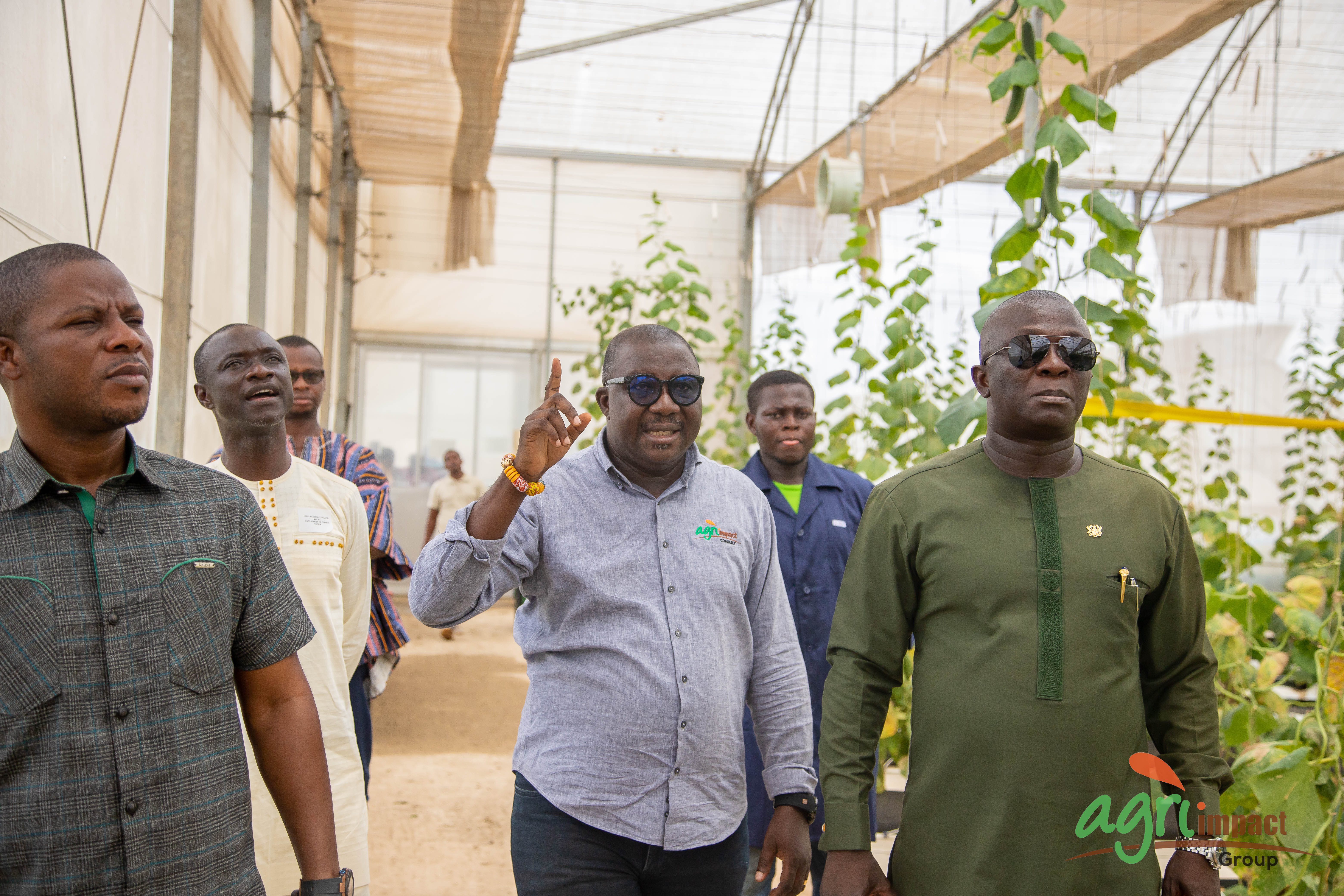 Picture of Minister of Food and Agriculture visits Dawhenya YuGEP enclave